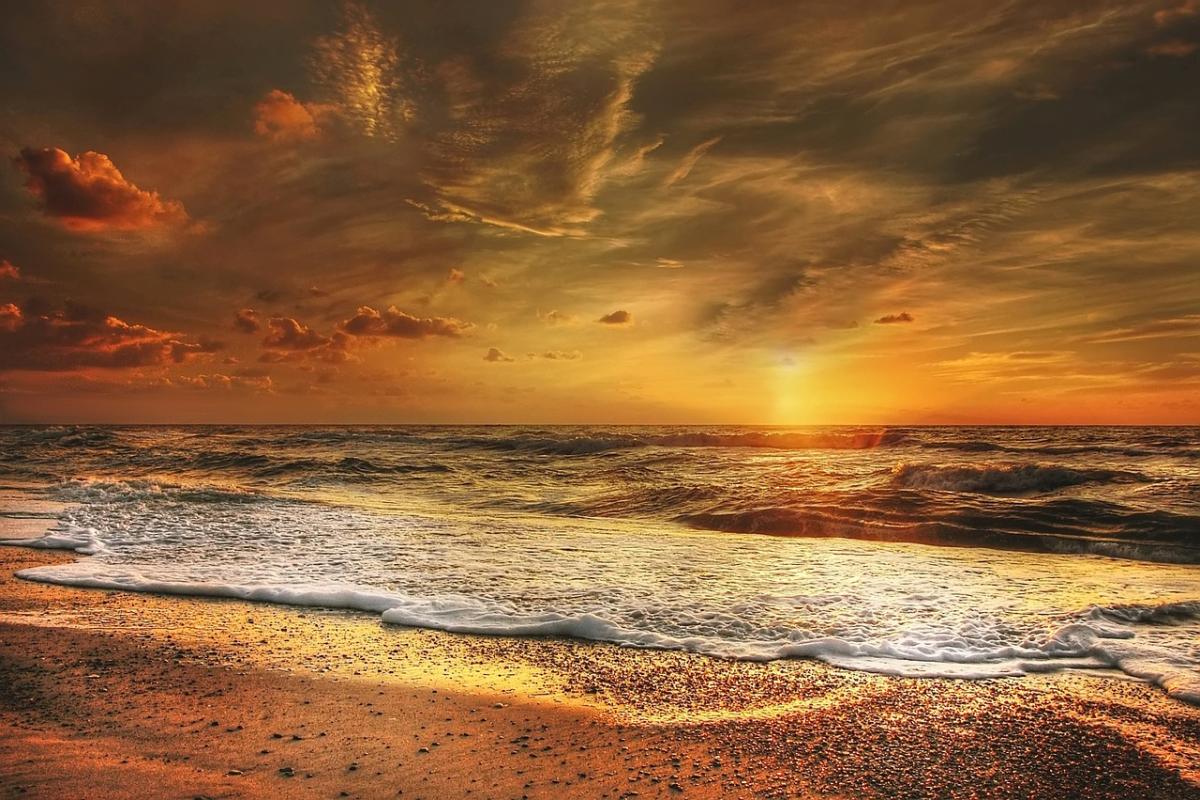 Geniet van een ontspannen dagje zonnebaden op Aruba's idyllische stranden